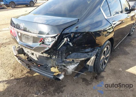 2017 Honda Accord Ex z USA, uszkodzony, nr VIN 1HGCR2F72HA205698